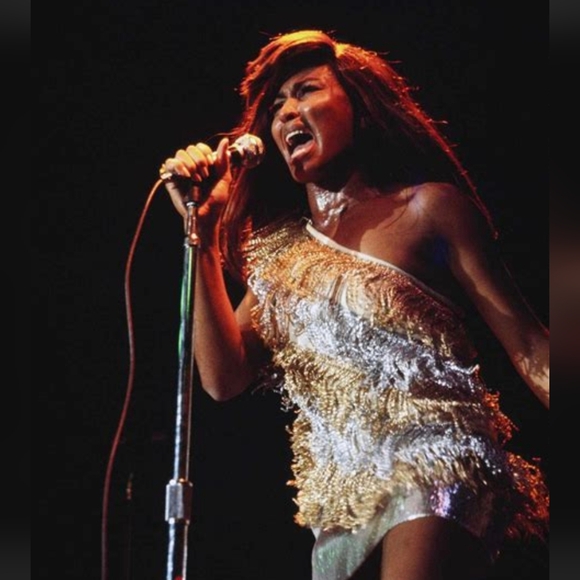 Meet your Posher, Keza - Picture 10 of 12